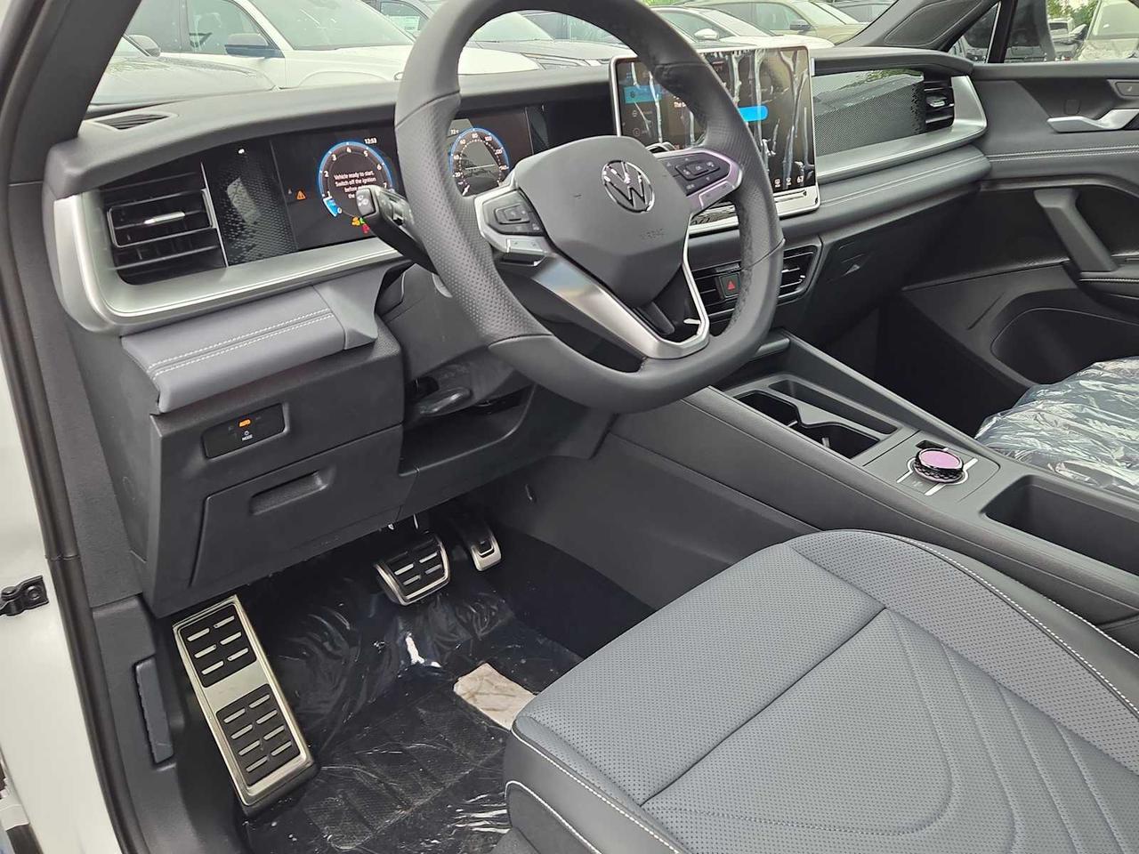 2025 Volkswagen Tiguan SE R-Line Black Medford MA