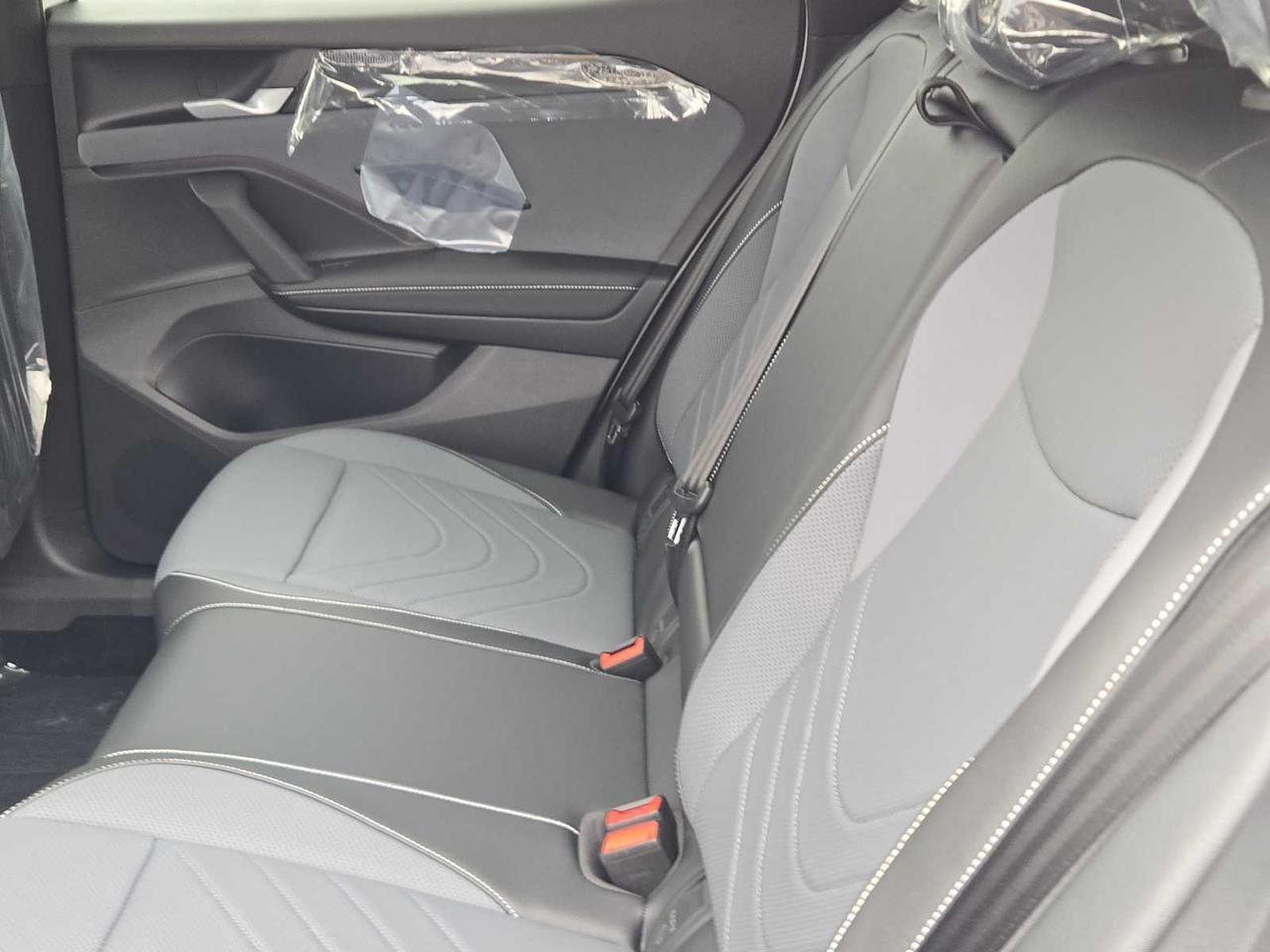 2025 Volkswagen Tiguan SE R-Line Black Medford MA