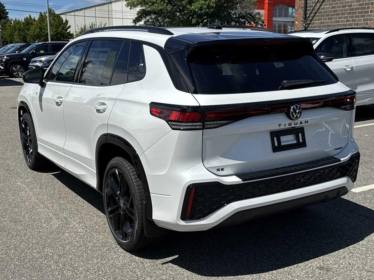 2025 Volkswagen Tiguan SE R-Line Black Medford MA