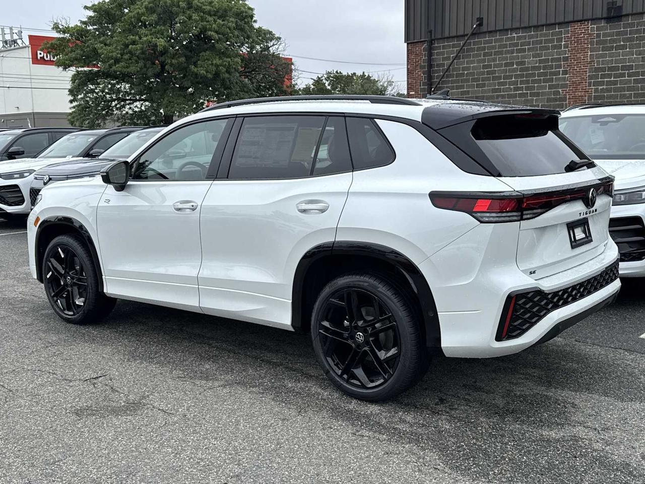 2025 Volkswagen Tiguan SE R-Line Black Medford MA