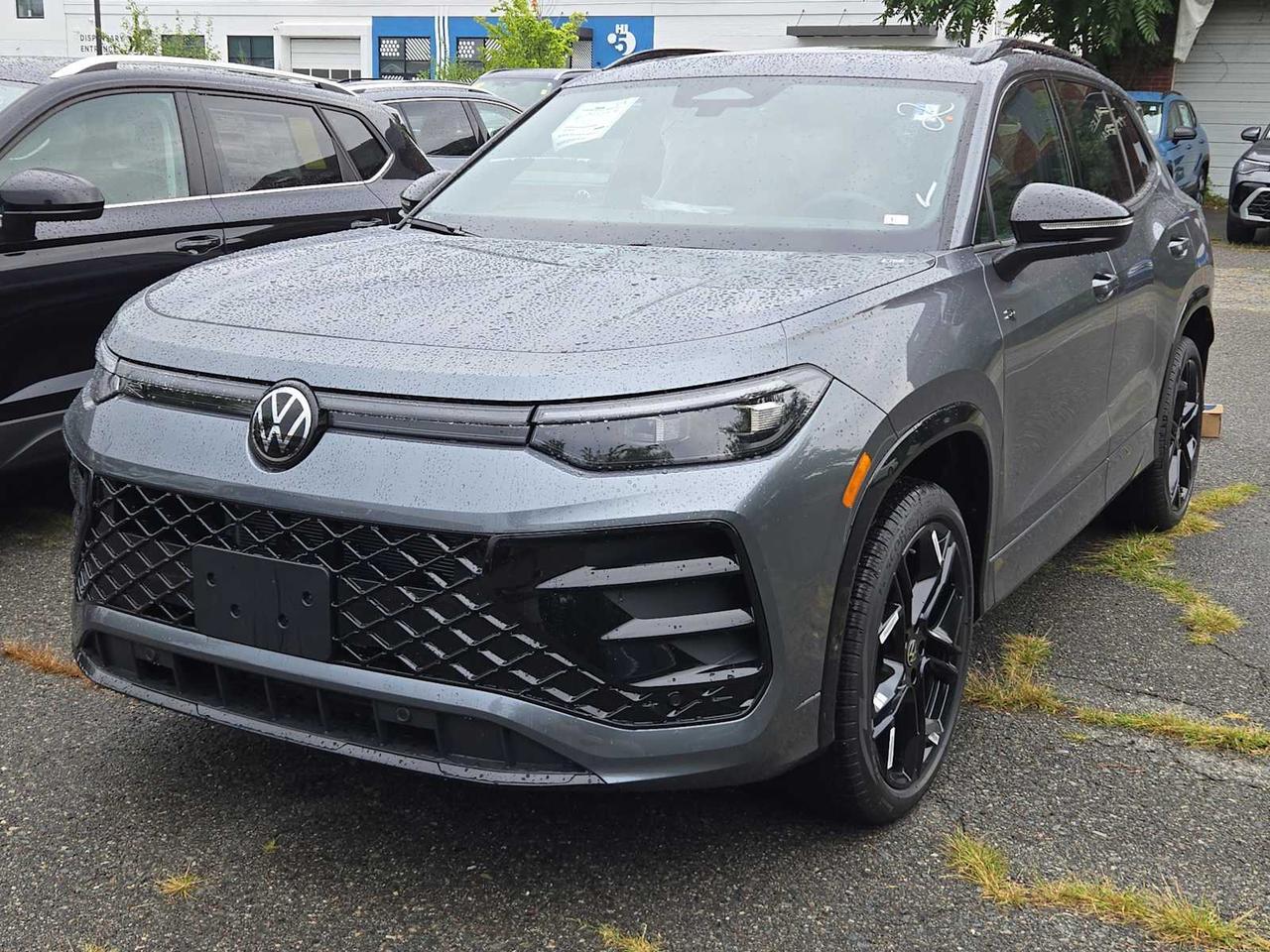 2025 Volkswagen Tiguan SE R-Line Black Medford MA