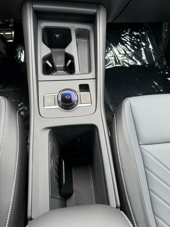 2025 Volkswagen Tiguan SE R-Line Black Wellesley MA