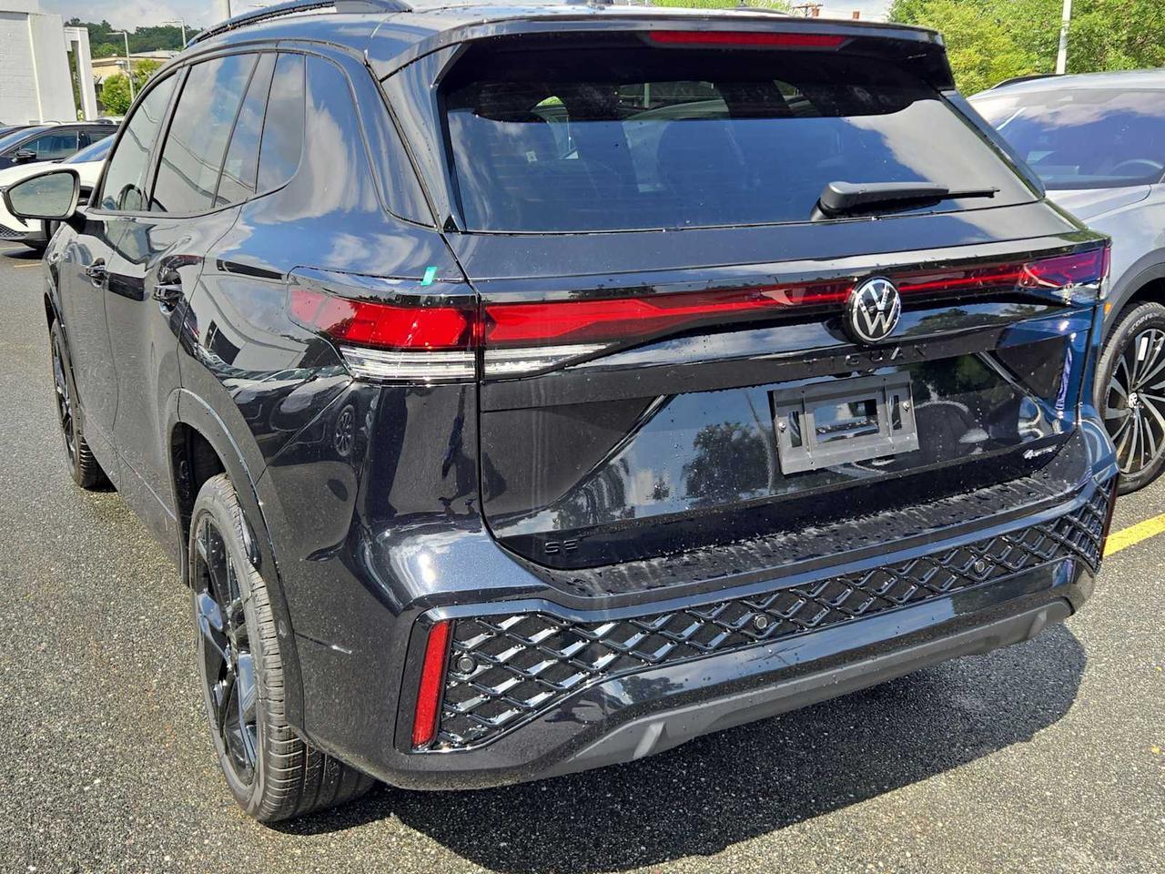 2025 Volkswagen Tiguan SE R-Line Black Wellesley MA