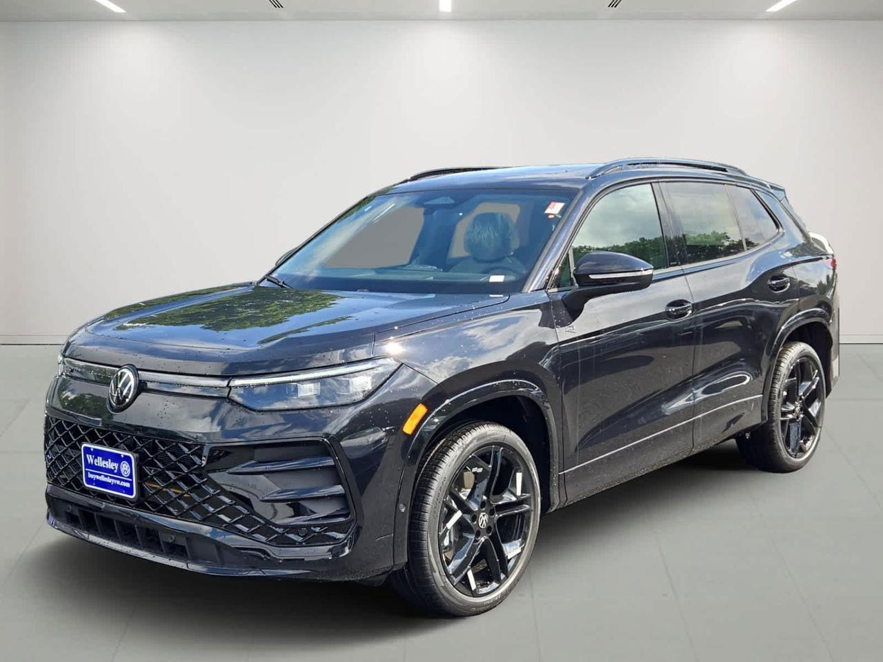 2025 Volkswagen Tiguan SE R-Line Black Wellesley MA