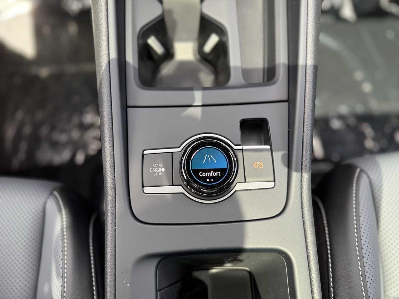 2025 Volkswagen Tiguan SE R-Line Black Westborough MA