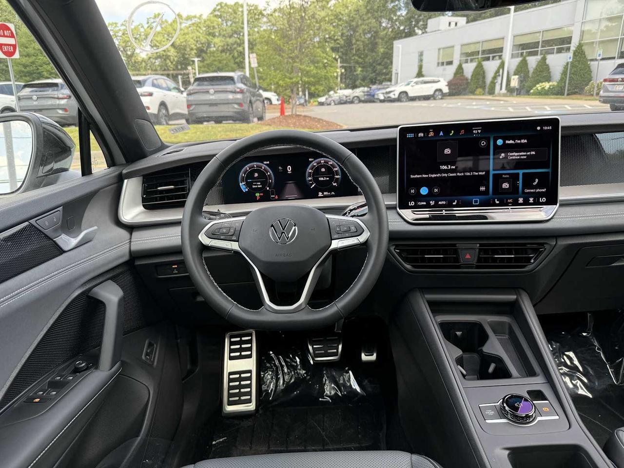 2025 Volkswagen Tiguan SE R-Line Black Westborough MA