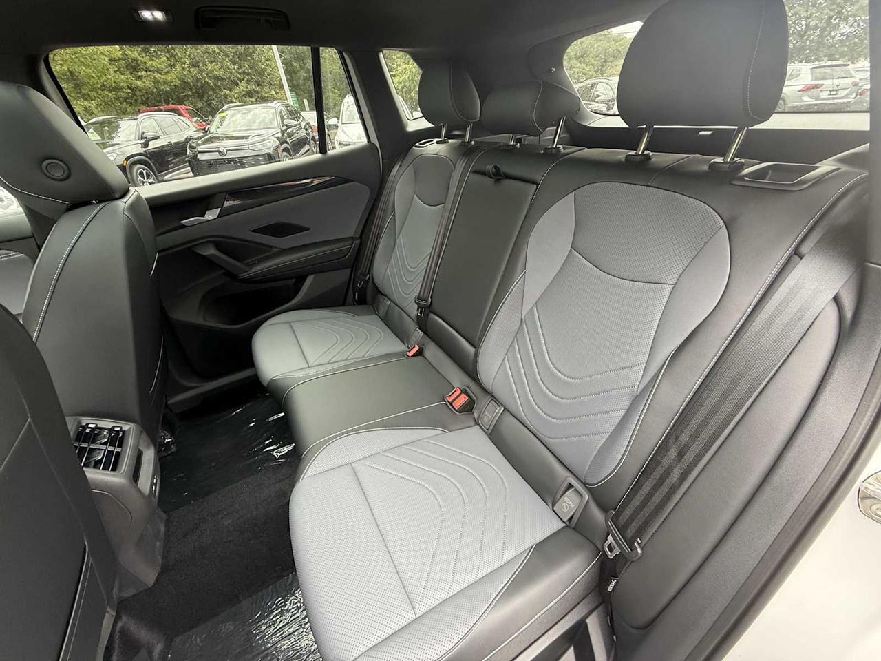 2025 Volkswagen Tiguan SE R-Line Black Westborough MA