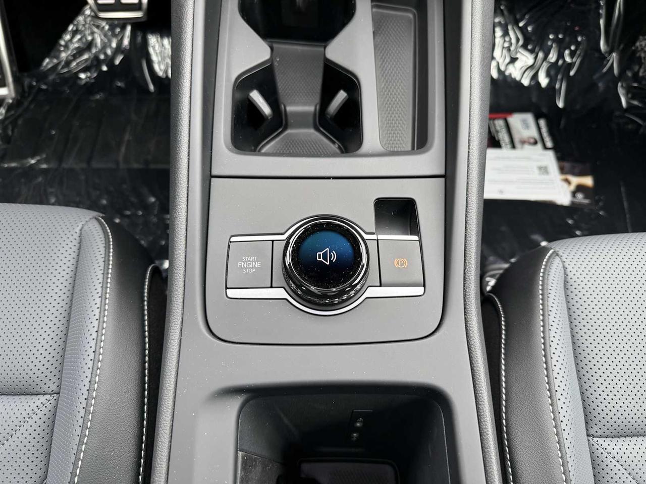 2025 Volkswagen Tiguan SE R-Line Black Westborough MA