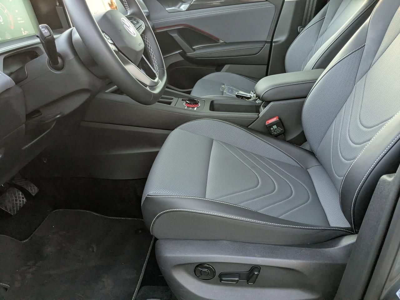 2025 Volkswagen Tiguan SE San Antonio TX