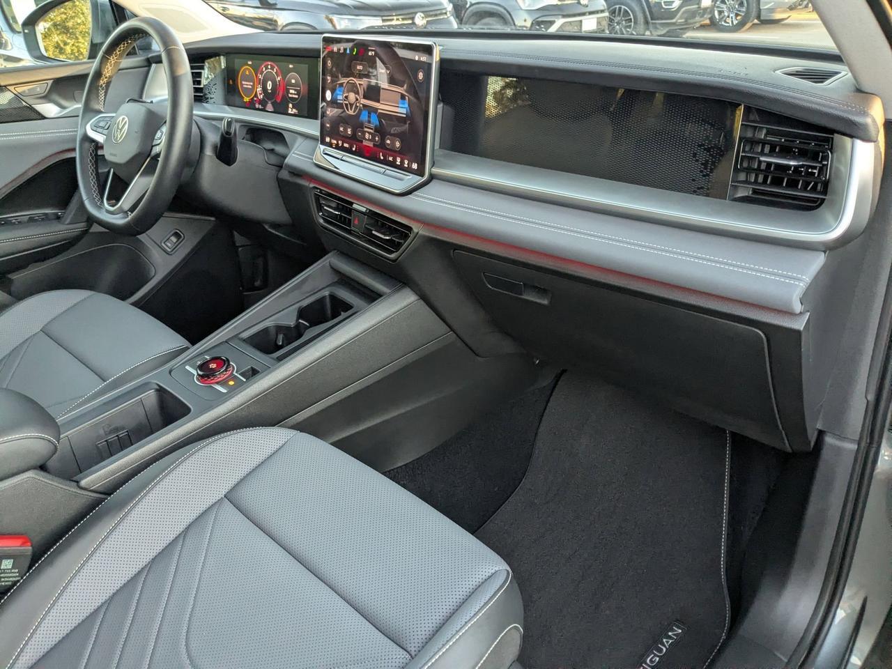 2025 Volkswagen Tiguan SE San Antonio TX