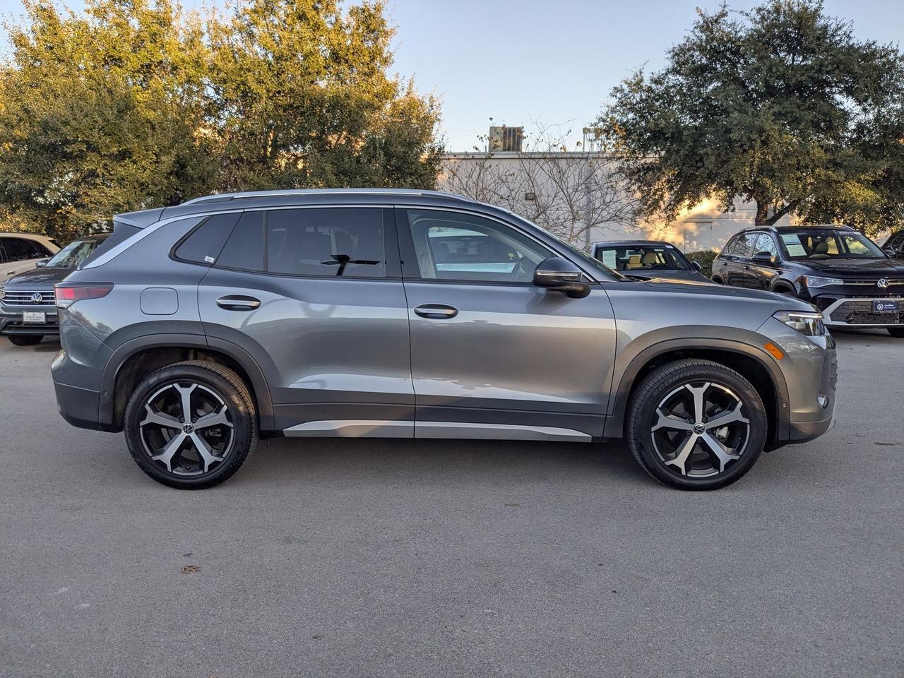 2025 Volkswagen Tiguan SE