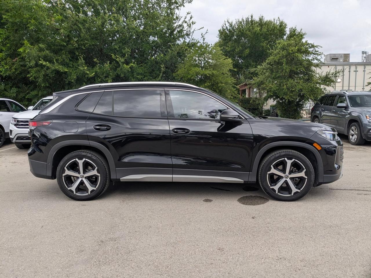 2025 Volkswagen Tiguan SE