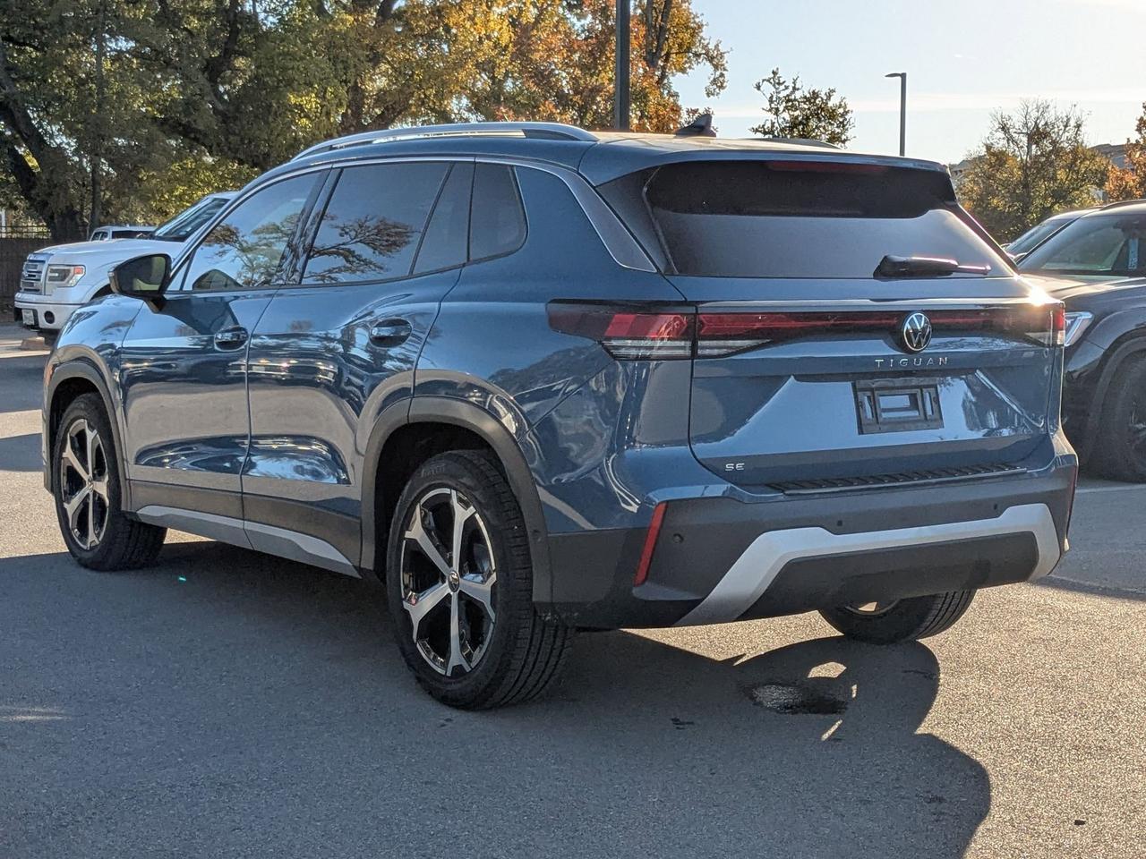 2025 Volkswagen Tiguan SE