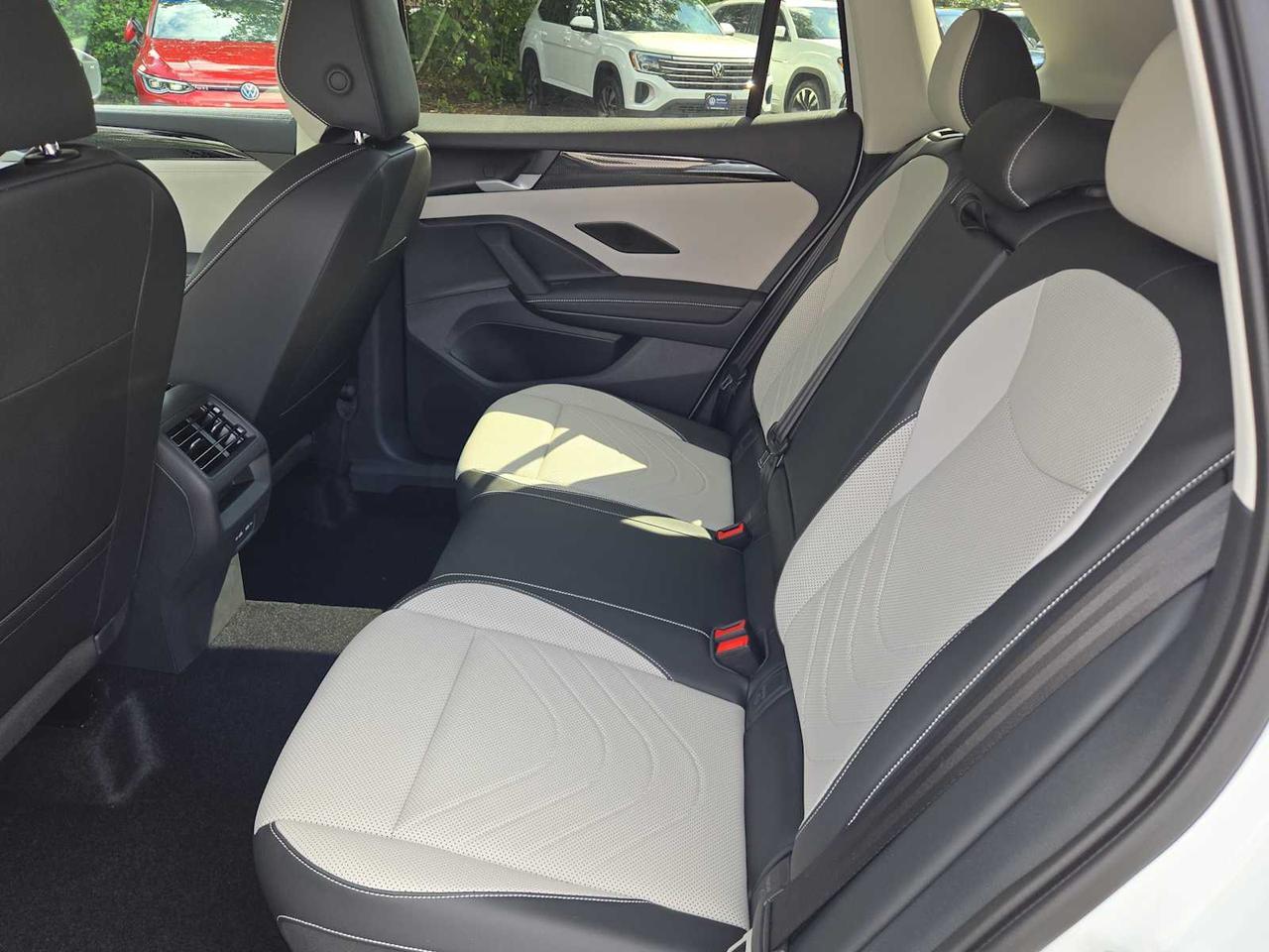 2025 Volkswagen Tiguan SE Wellesley MA