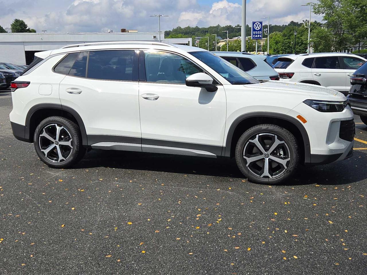2025 Volkswagen Tiguan SE Wellesley MA