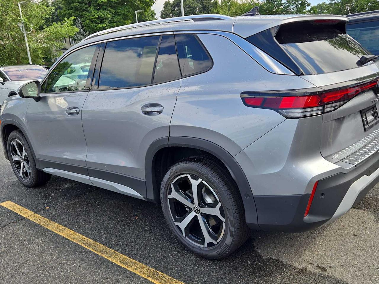 2025 Volkswagen Tiguan SE Wellesley MA