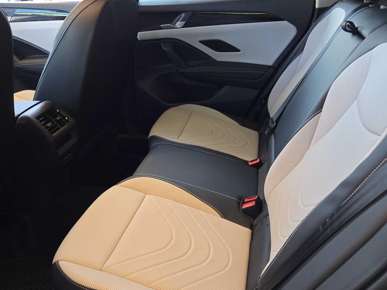 2025 Volkswagen Tiguan SE Wellesley MA