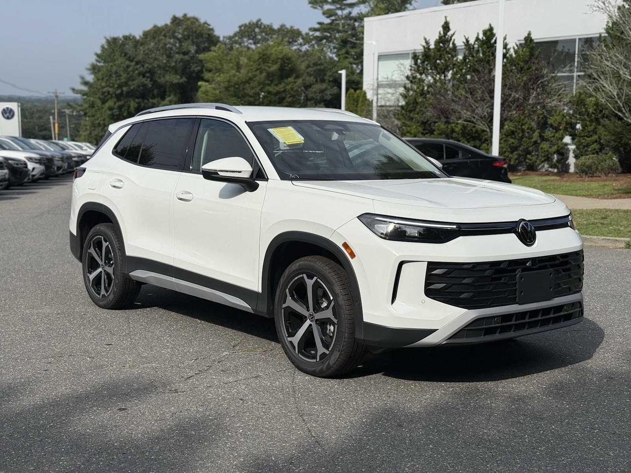 2025 Volkswagen Tiguan SE Westborough MA