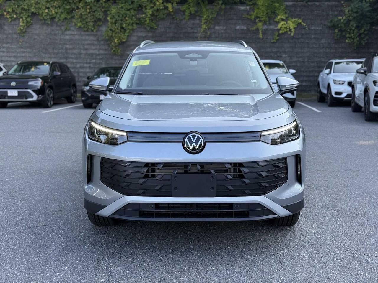 2025 Volkswagen Tiguan SE Westborough MA