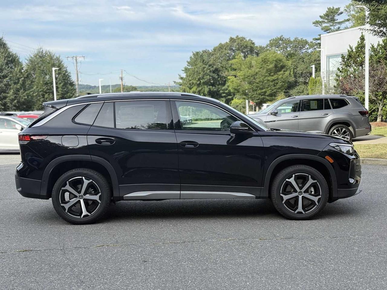 2025 Volkswagen Tiguan SE Westborough MA