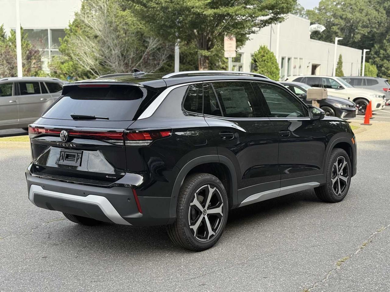 2025 Volkswagen Tiguan SE Westborough MA