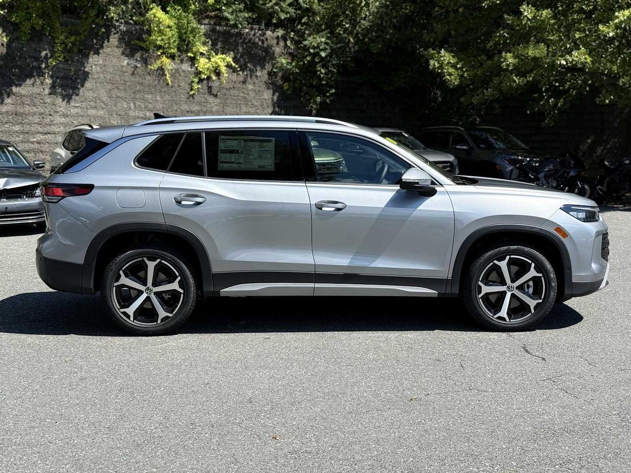 2025 Volkswagen Tiguan SE Westborough MA