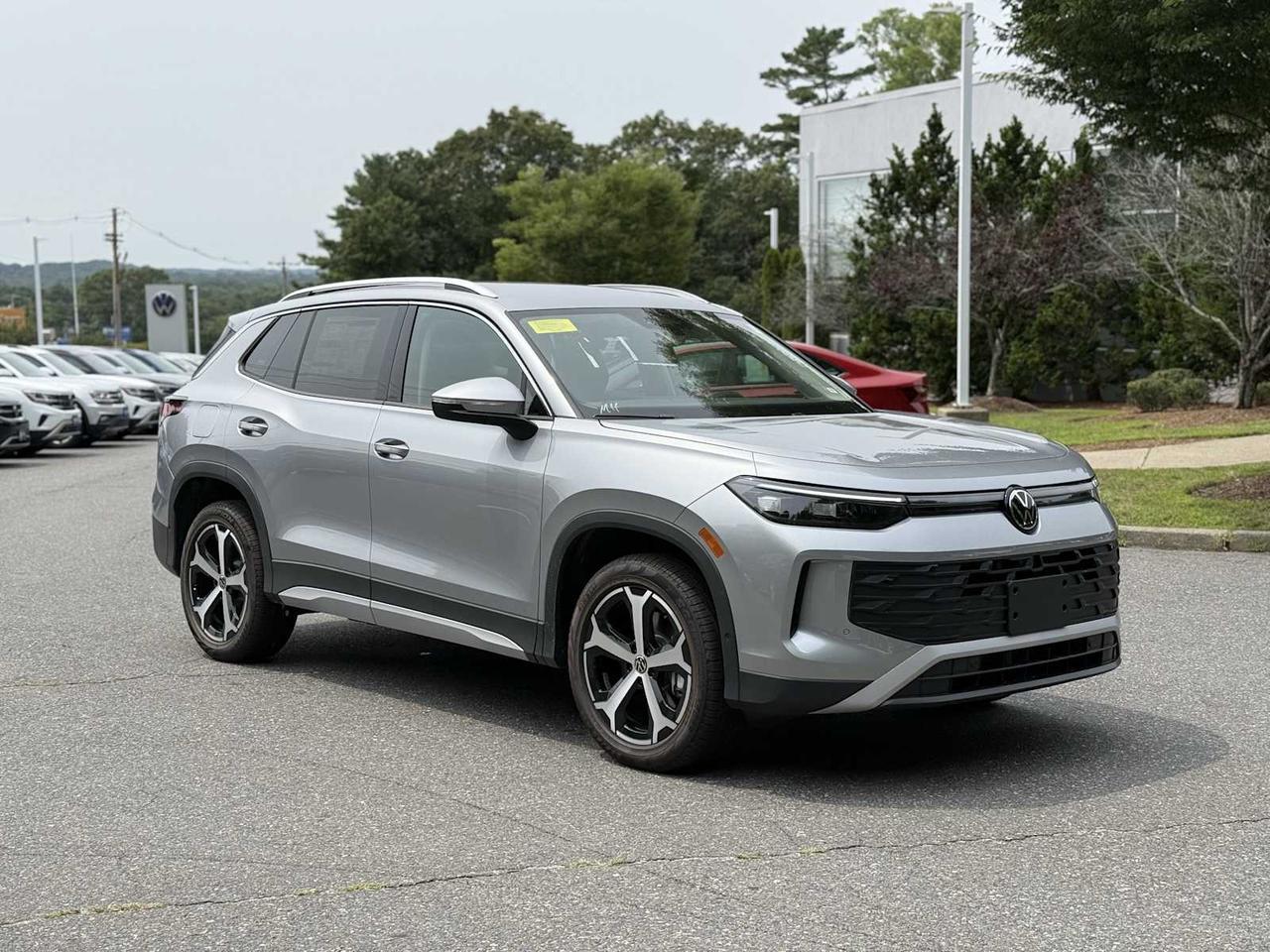2025 Volkswagen Tiguan SE Westborough MA