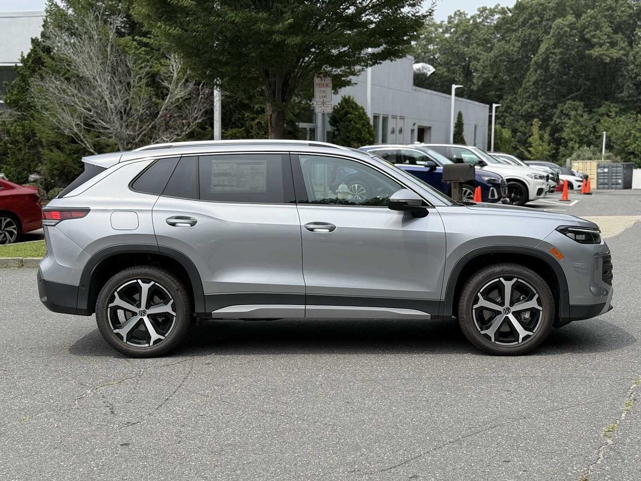 2025 Volkswagen Tiguan SE Westborough MA