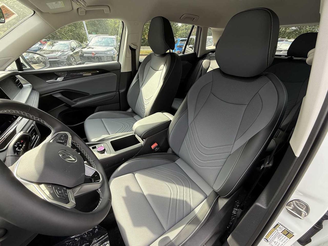 2025 Volkswagen Tiguan SE Westborough MA