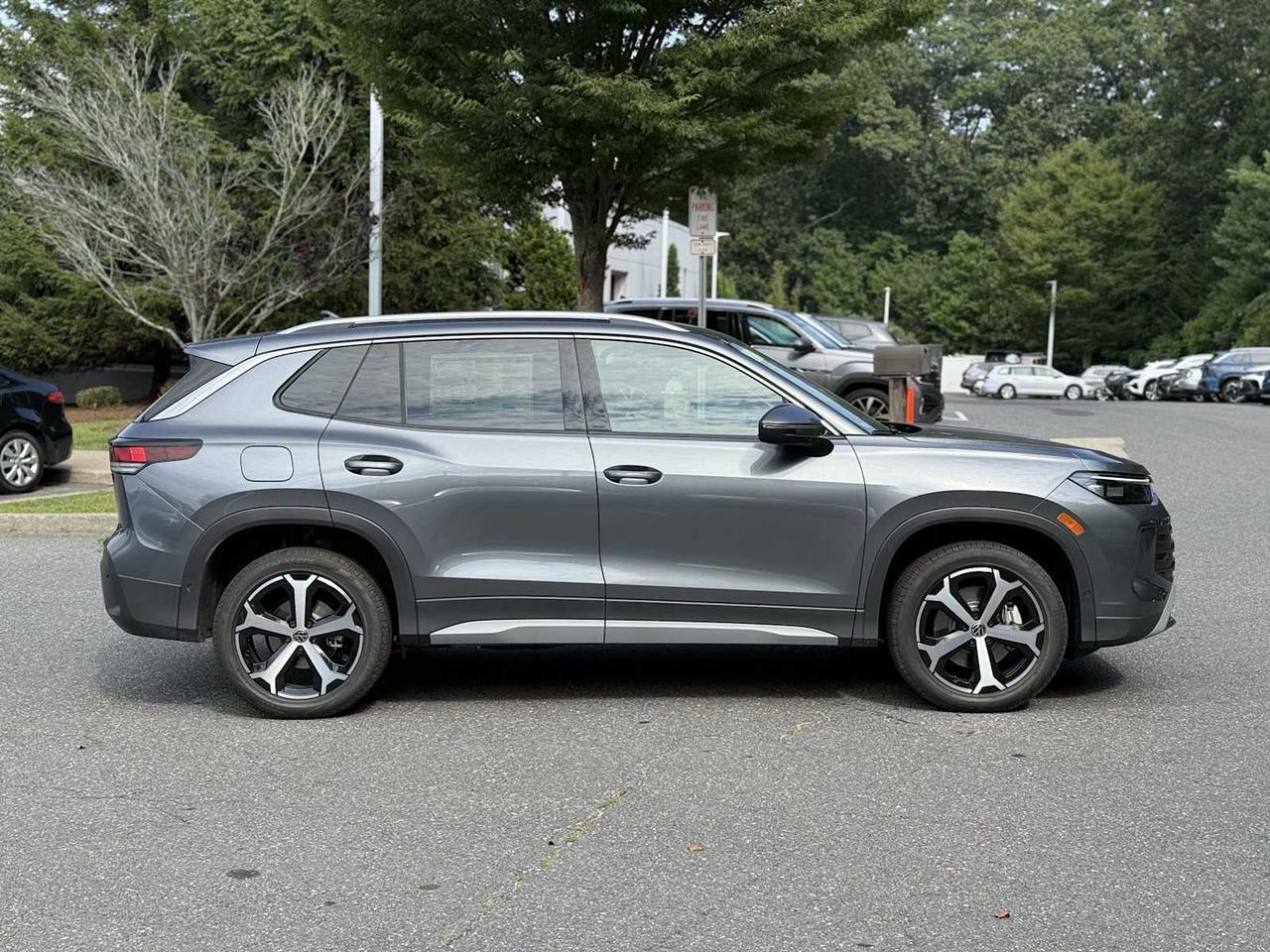 2025 Volkswagen Tiguan SE Westborough MA