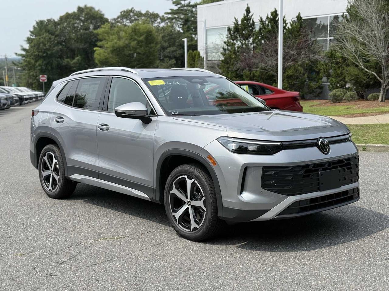 2025 Volkswagen Tiguan SE Westborough MA