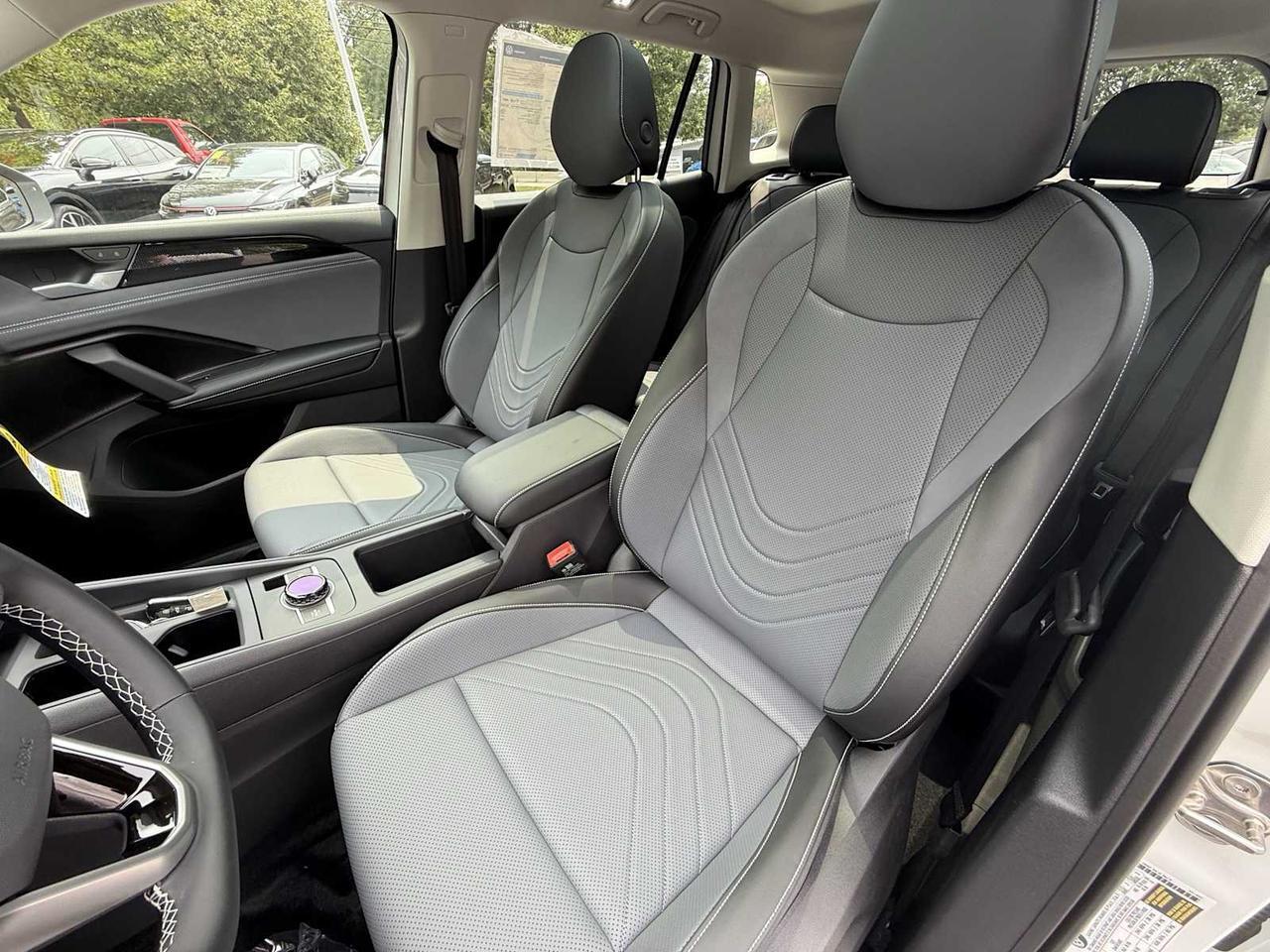 2025 Volkswagen Tiguan SE Westborough MA