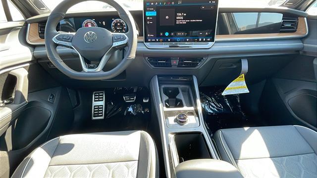 2025 Volkswagen Tiguan SEL R-Line 4Motion Corona CA