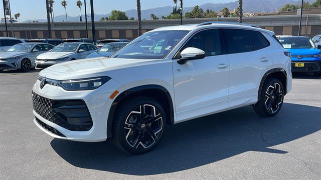 2025 Volkswagen Tiguan SEL R-Line 4Motion Corona CA
