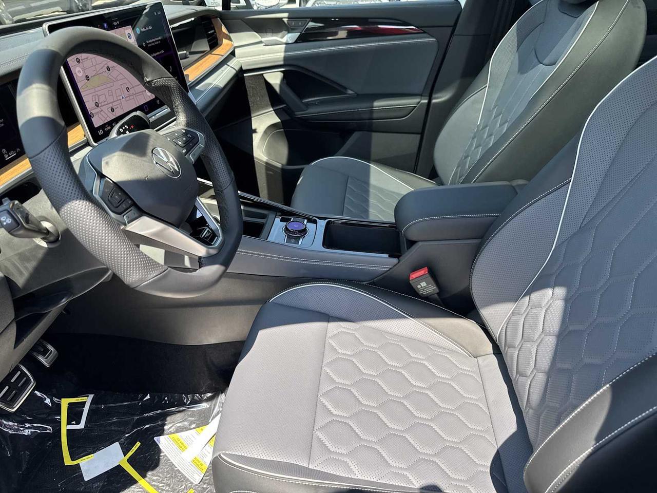 2025 Volkswagen Tiguan SEL R-Line Medford MA