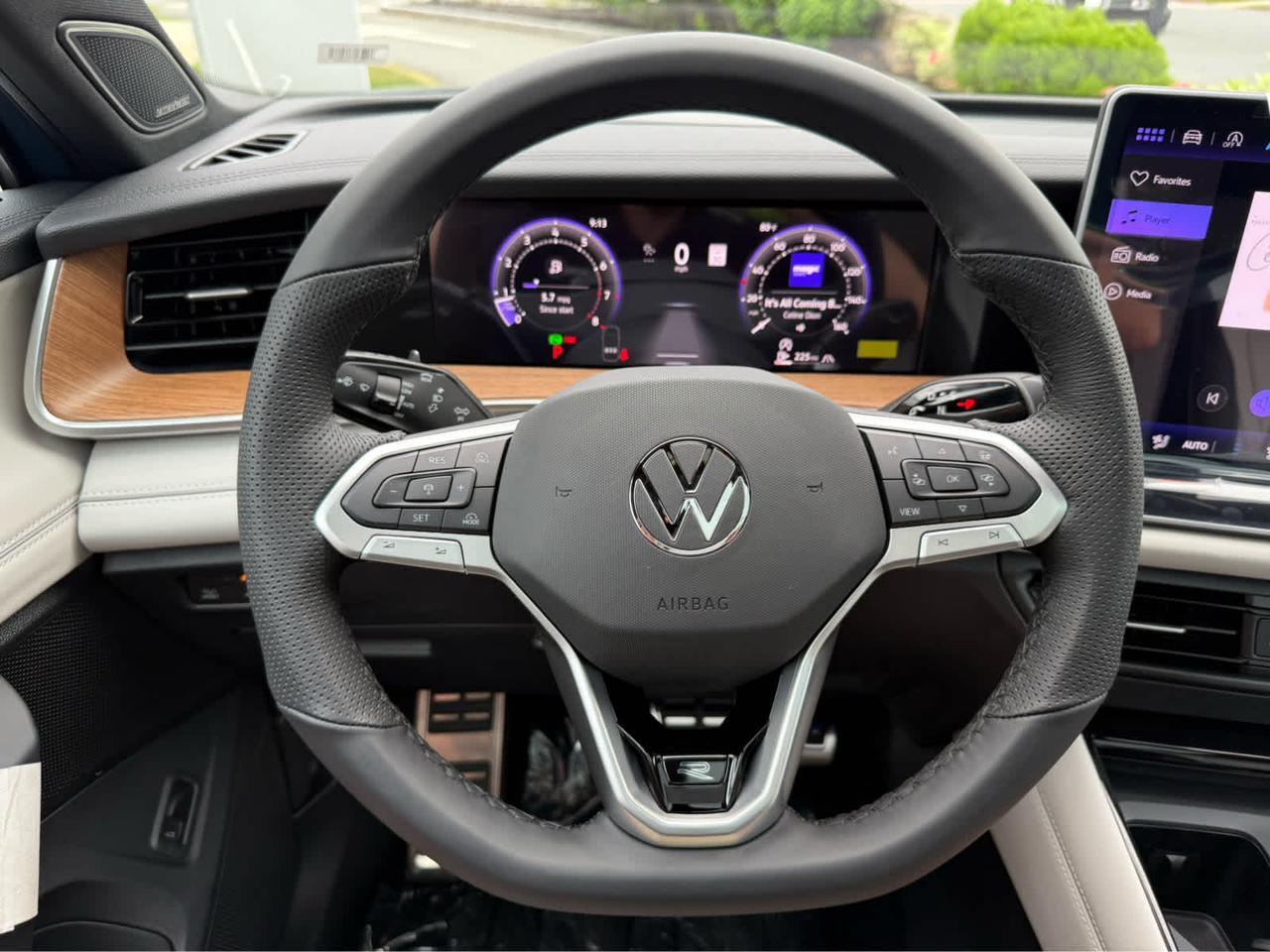 2025 Volkswagen Tiguan SEL R-Line Wellesley MA