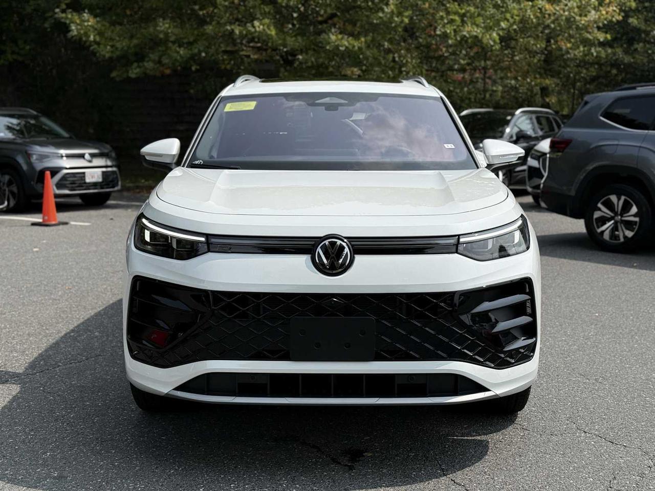 2025 Volkswagen Tiguan SEL R-Line Westborough MA