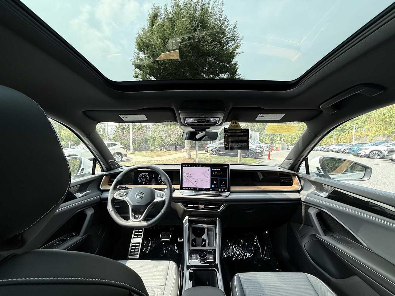 2025 Volkswagen Tiguan SEL R-Line Westborough MA