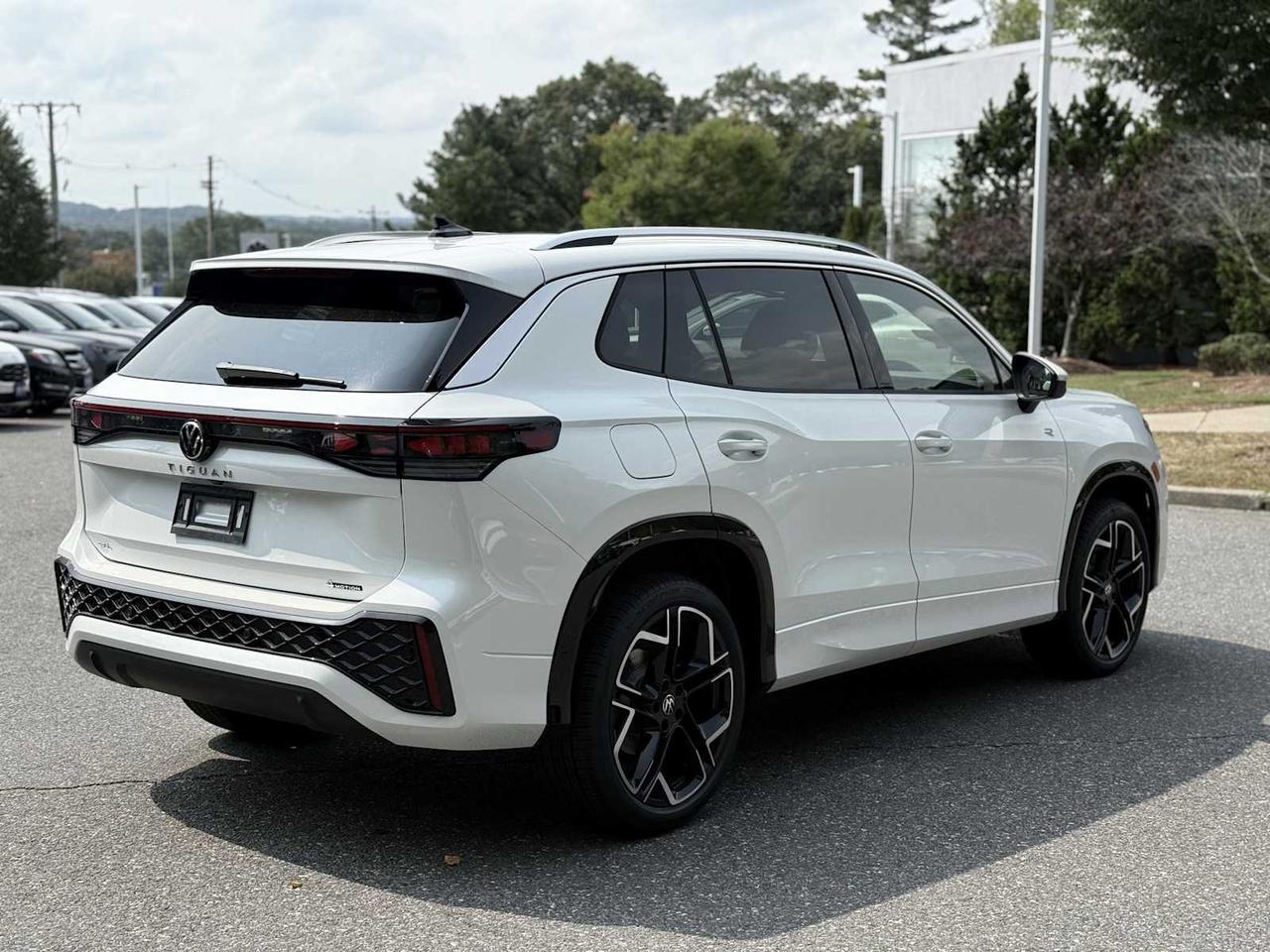 2025 Volkswagen Tiguan SEL R-Line Westborough MA