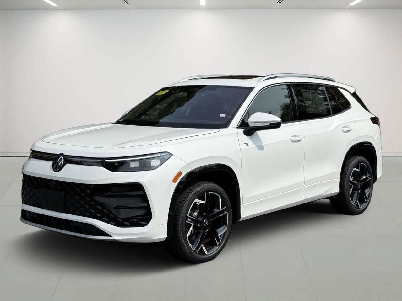 2025 Volkswagen Tiguan SEL R-Line Westborough MA