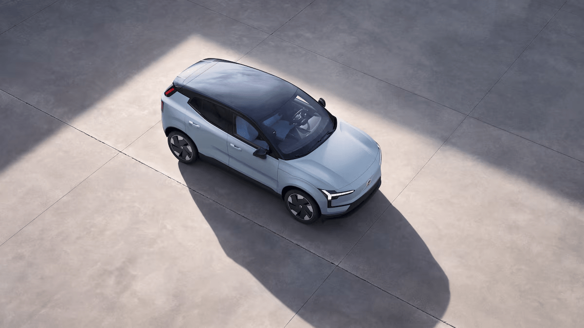 2025 Volvo EX30 Recharge Twin Motor ULTRA w/Harman Kardon, Pilot Assist, 360-3D Camera, Heated Seats & Wheel Portland OR