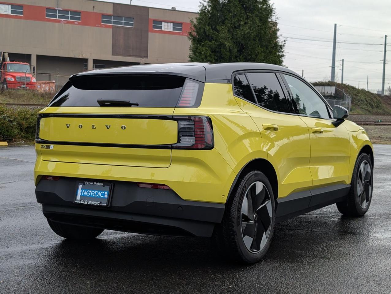 2025 Volvo EX30 Twin Motor AWD ULTRA Performance| 422hp, HK Premium Audio, 360 Camera, Pilot Assist & Heated Wheel Portland OR