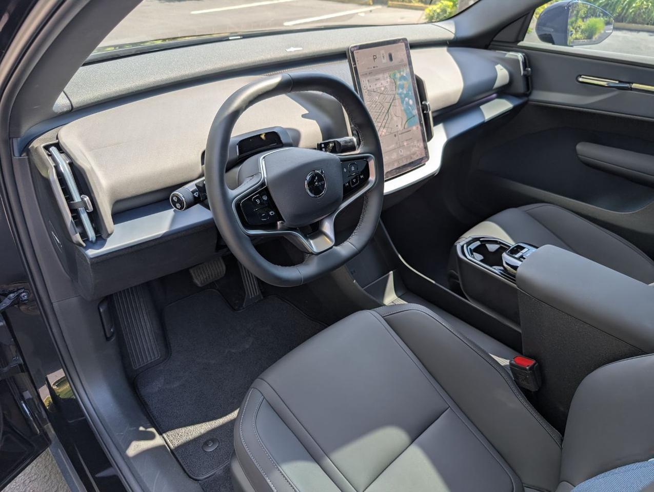 2025 Volvo EX30 Twin Motor Performance PLUS | 422hp, HK Premium Audio, Adaptive Cruise, Heated Seats & Wheel Portland OR