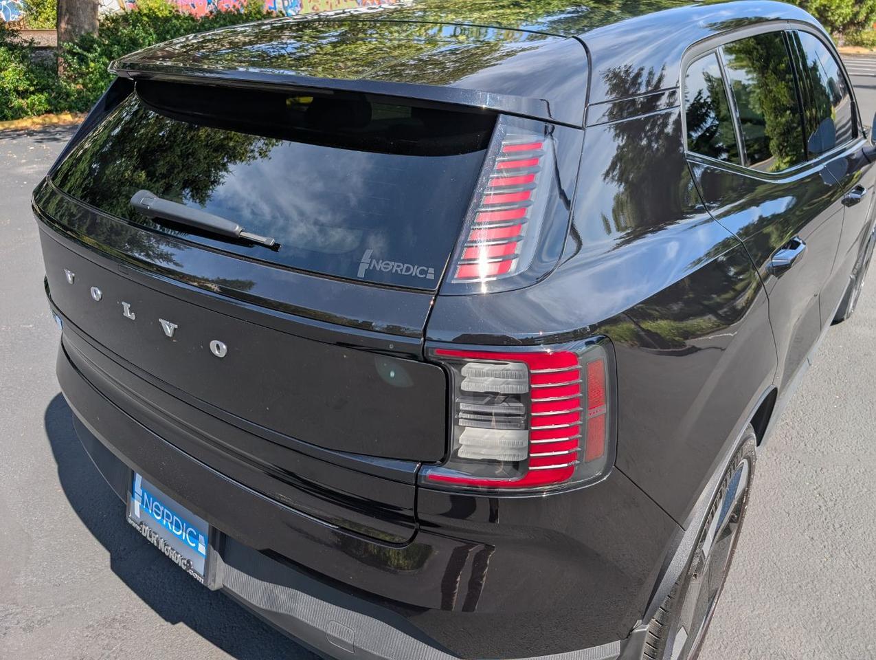 2025 Volvo EX30 Twin Motor Performance PLUS | 422hp, HK Premium Audio, Adaptive Cruise, Heated Seats & Wheel Portland OR
