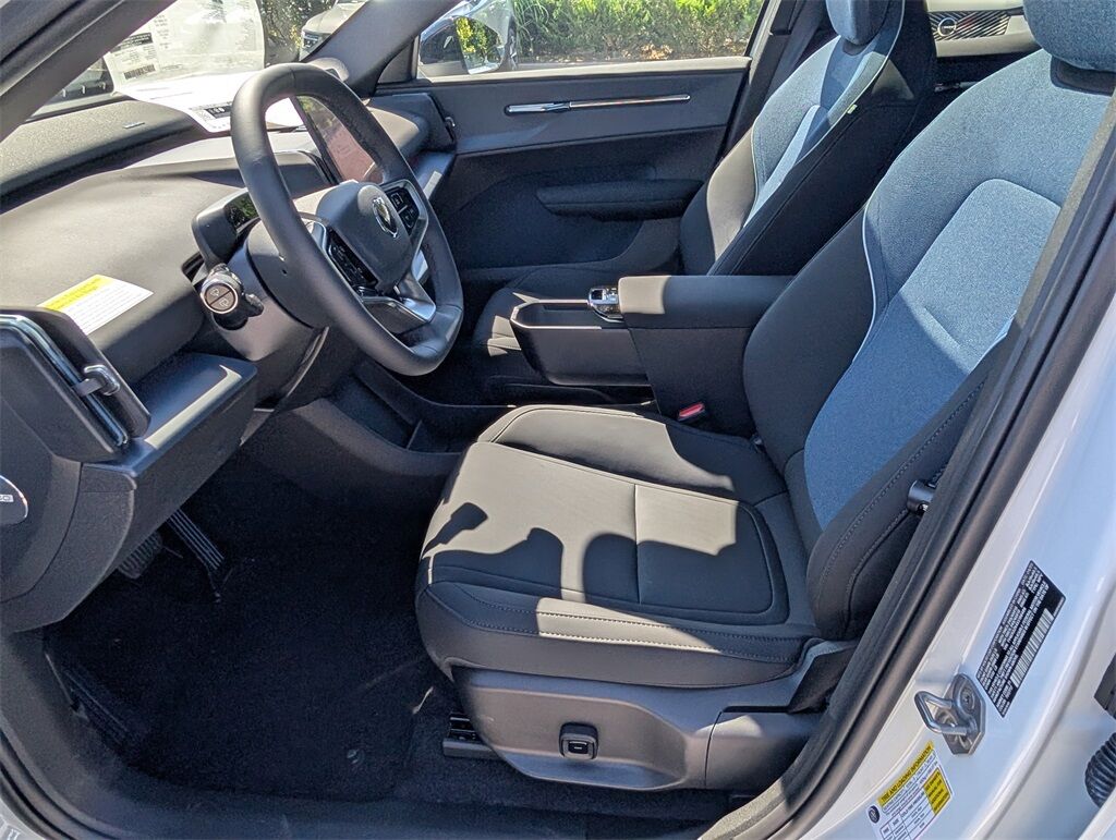 2025 Volvo EX30 Twin Motor Performance Plus Hunt Valley MD