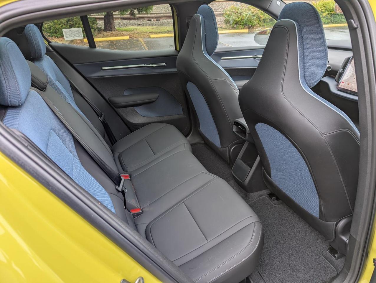 2025 Volvo EX30 Twin Motor Performance ULTRA w/Harman Kardon, Climate Package * Portland OR