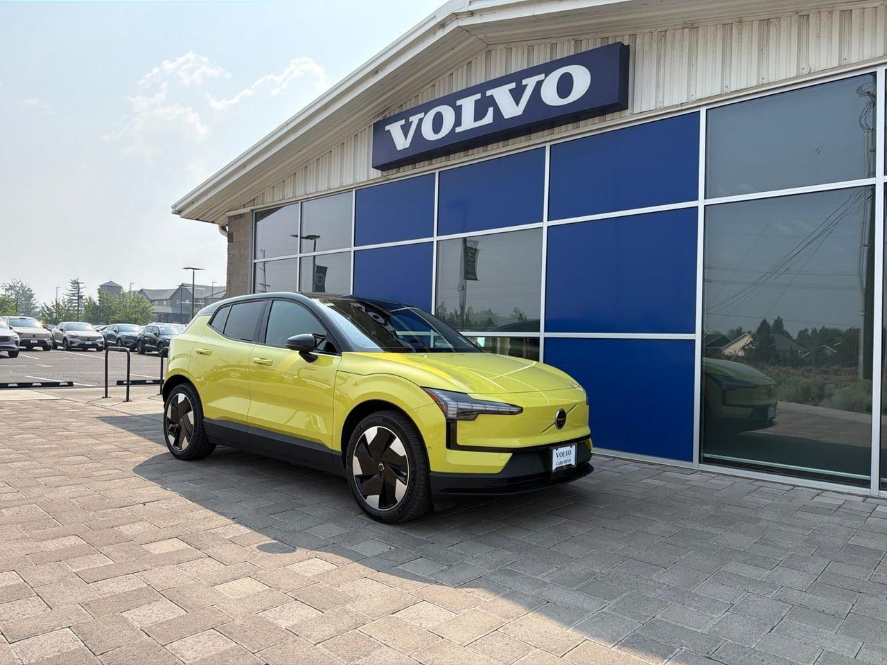 2025 Volvo EX30 Twin Motor Performance Ultra