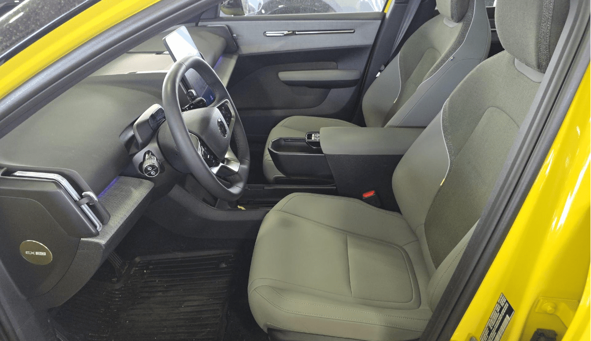 2025 Volvo EX30 Twin Motor Performance Ultra Bend OR