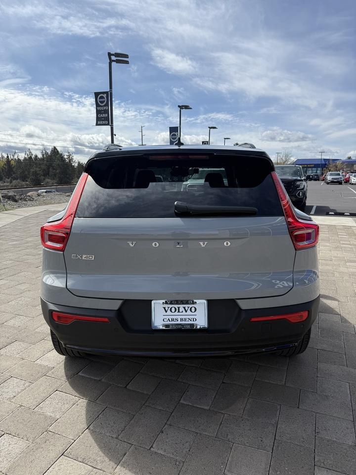 2025 Volvo EX40 Bend OR
