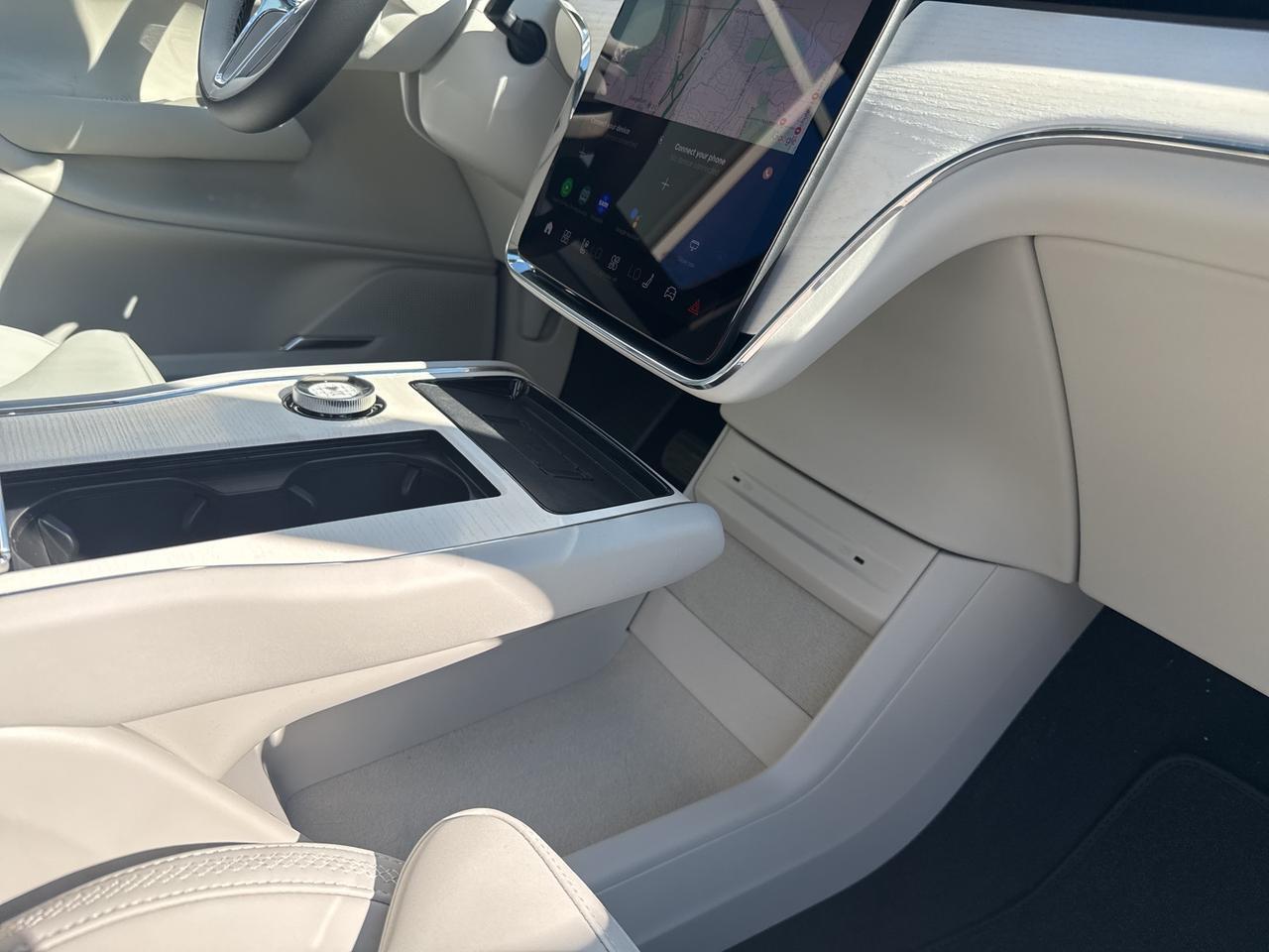 2025 Volvo EX90 Bend OR